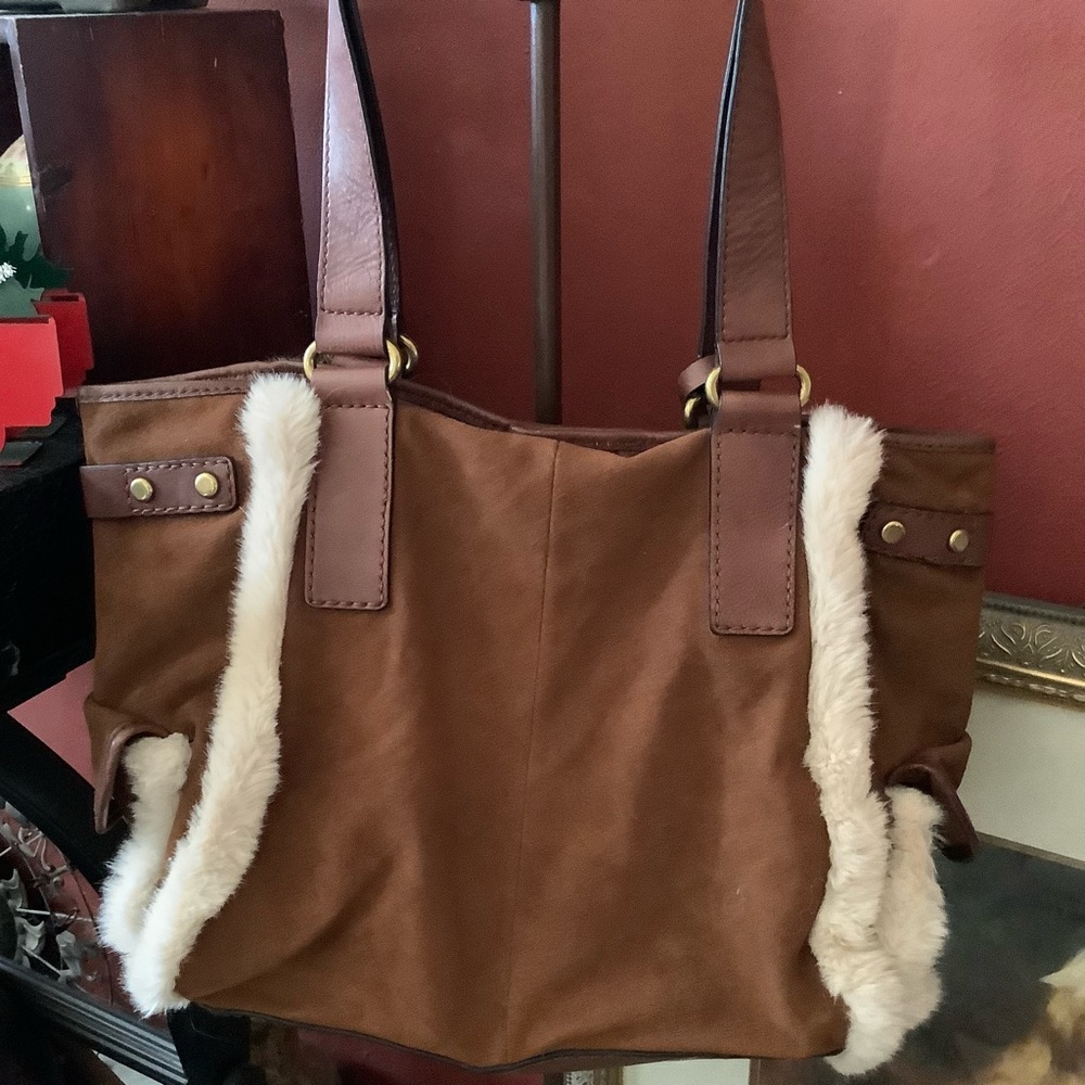 Fossil. Authentic Suede Tote Bag w/Faux Fur Trim - Picture 7 of 14